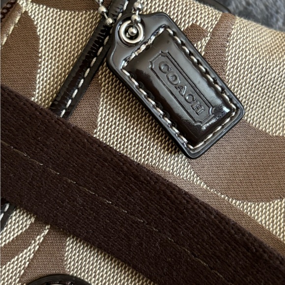 Small crossbody coach bag - Picture 4 of 8